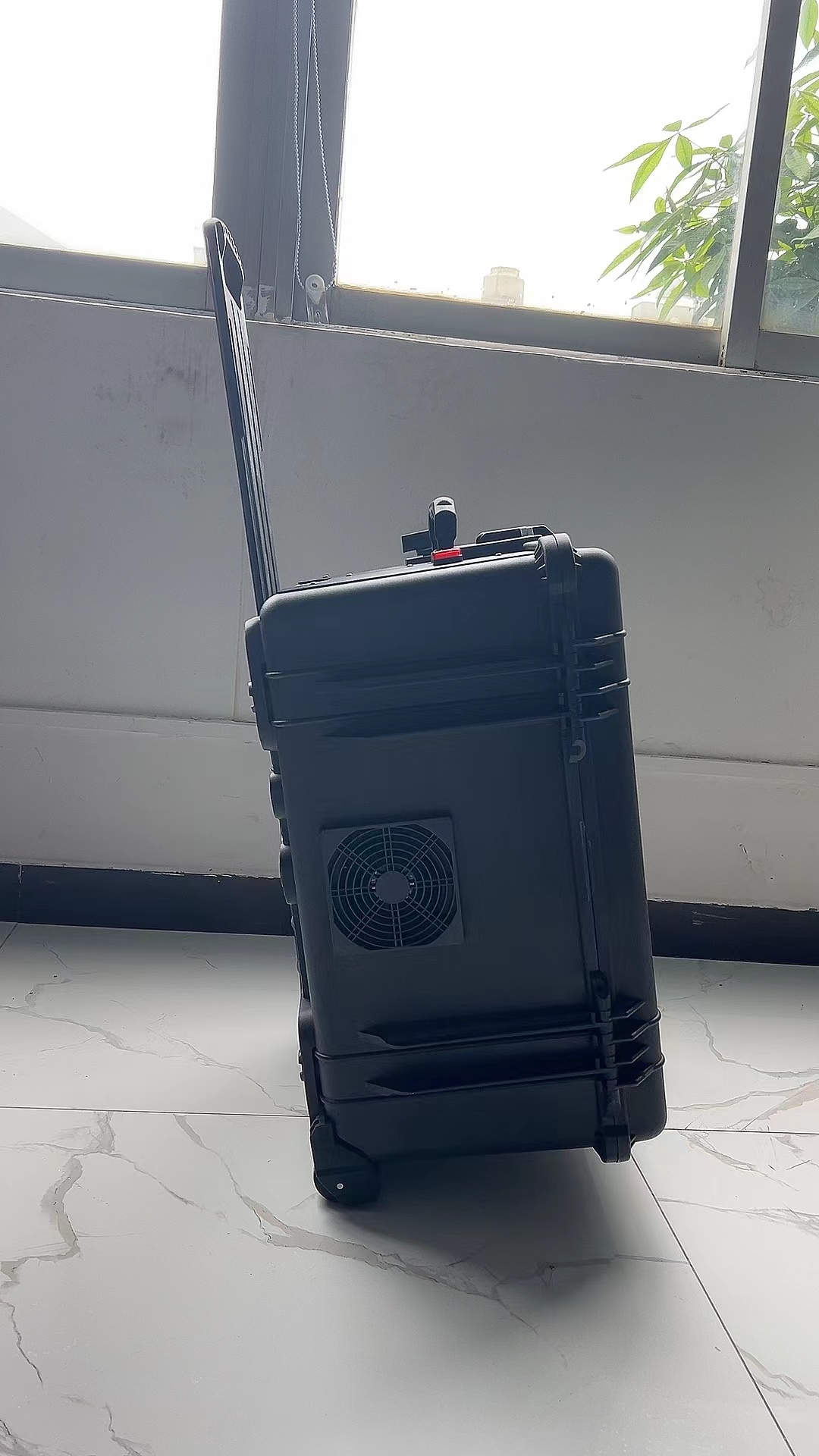 凉州手拉箱型移动通信干扰器